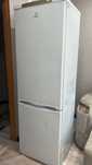 Продам холодильник Indesit