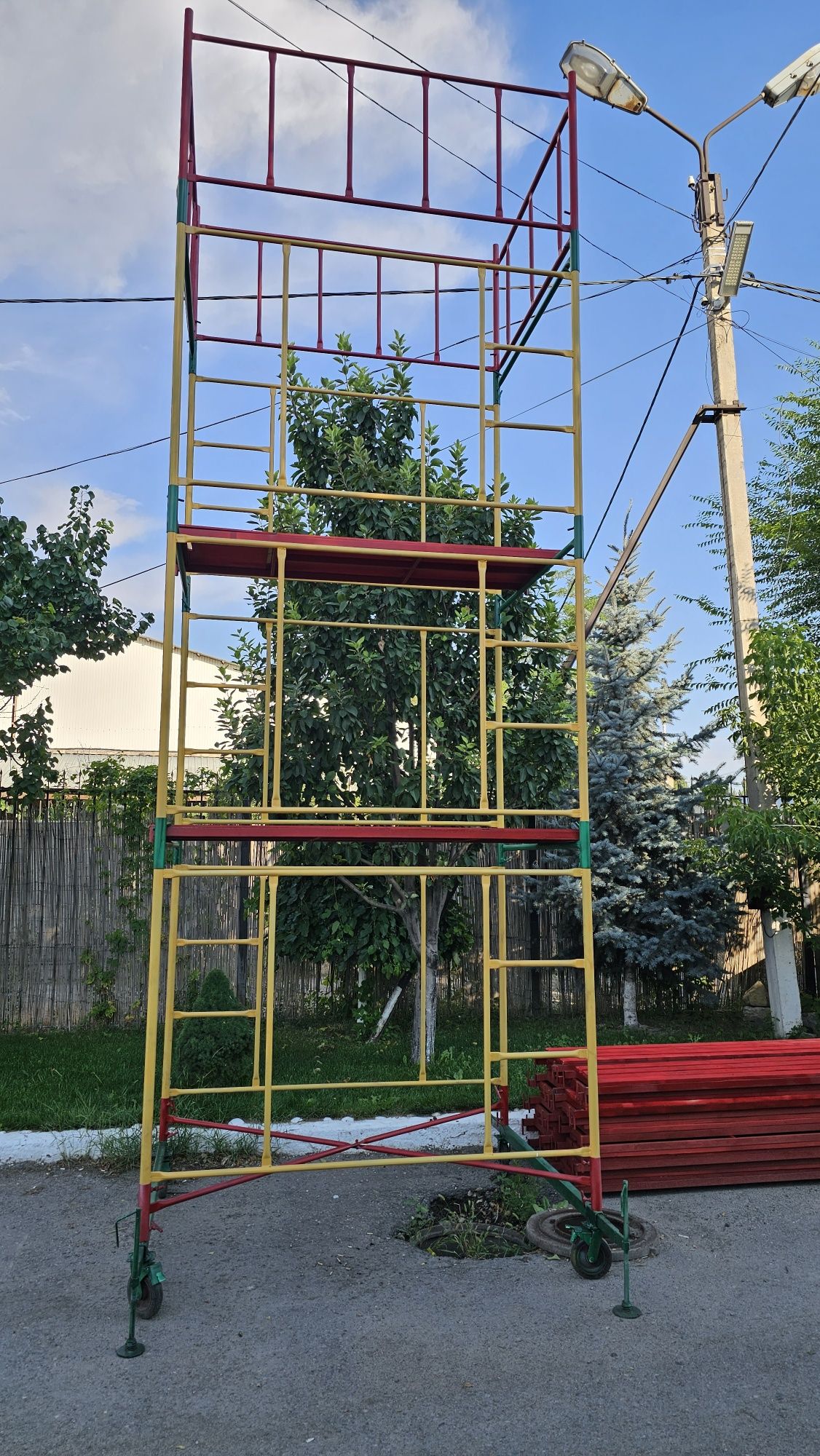 Строительные леса новые в аренду, на прокат вышка тура