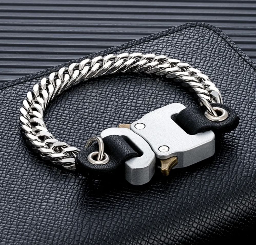 1017 Alyx 9SM Braclet