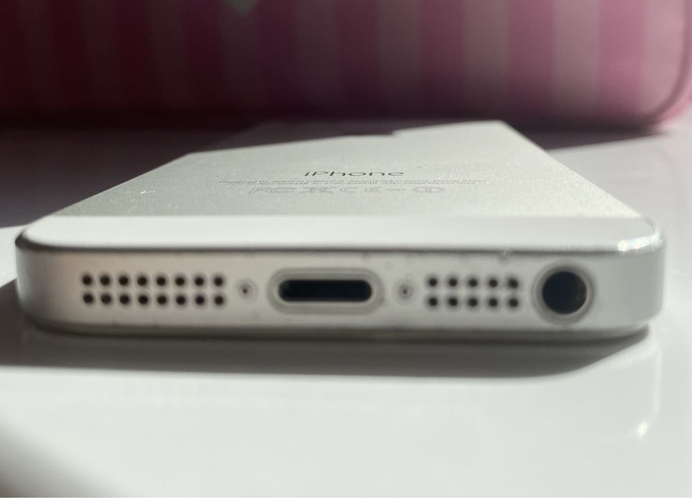 Iphone 5s(нерабочий) на запчасти