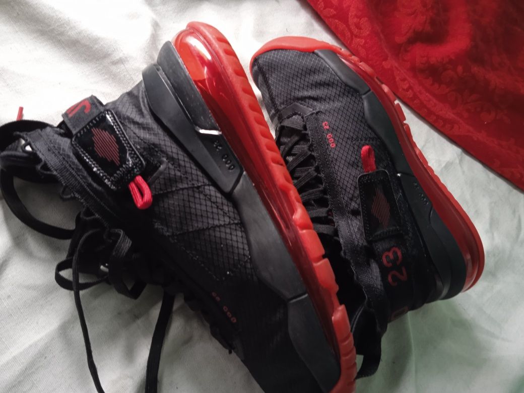 Кросовки профессиональные фирменные для бега Jordan  Nike вакуумная