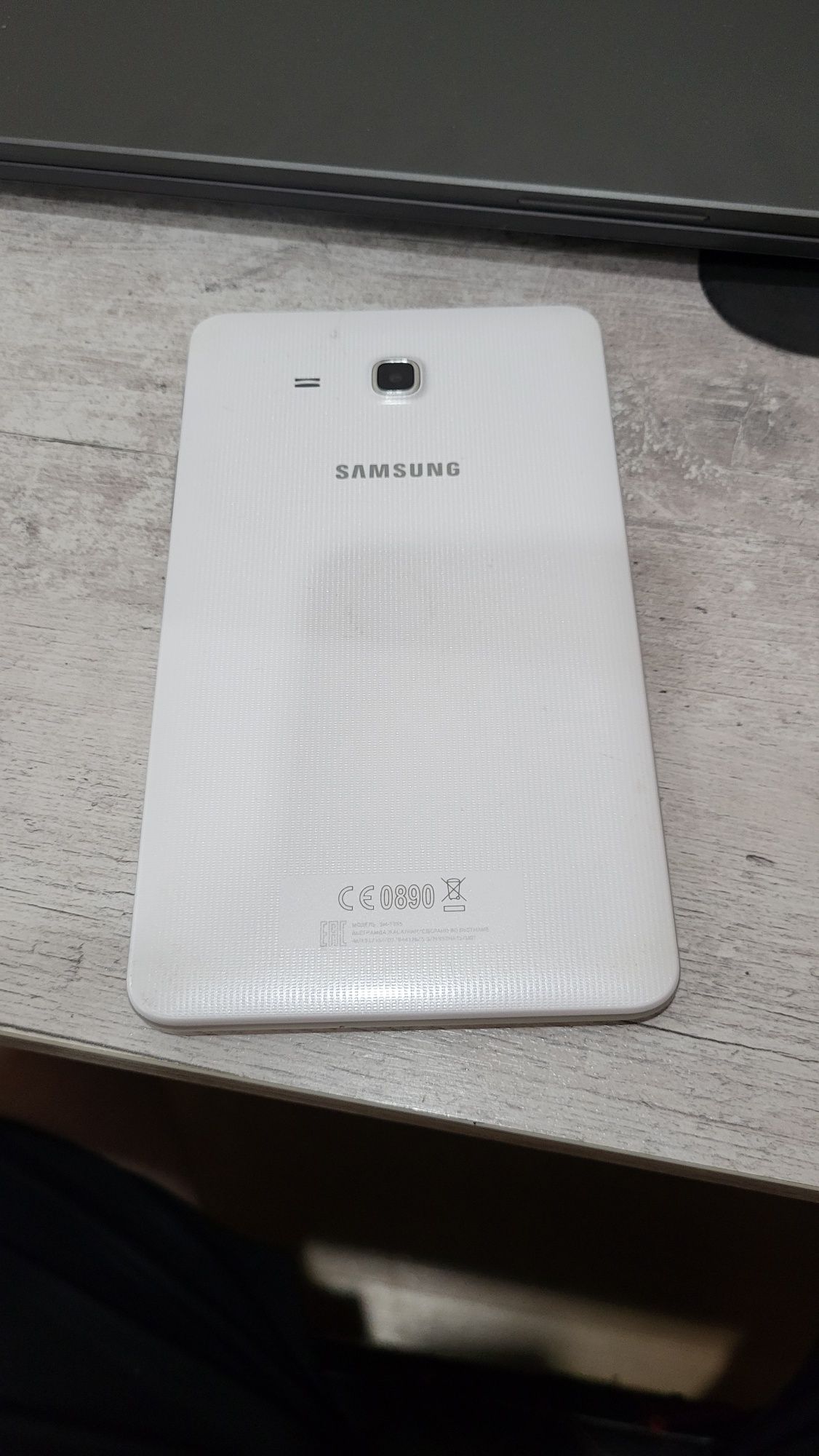 Продам планшет Samsung TAB A6