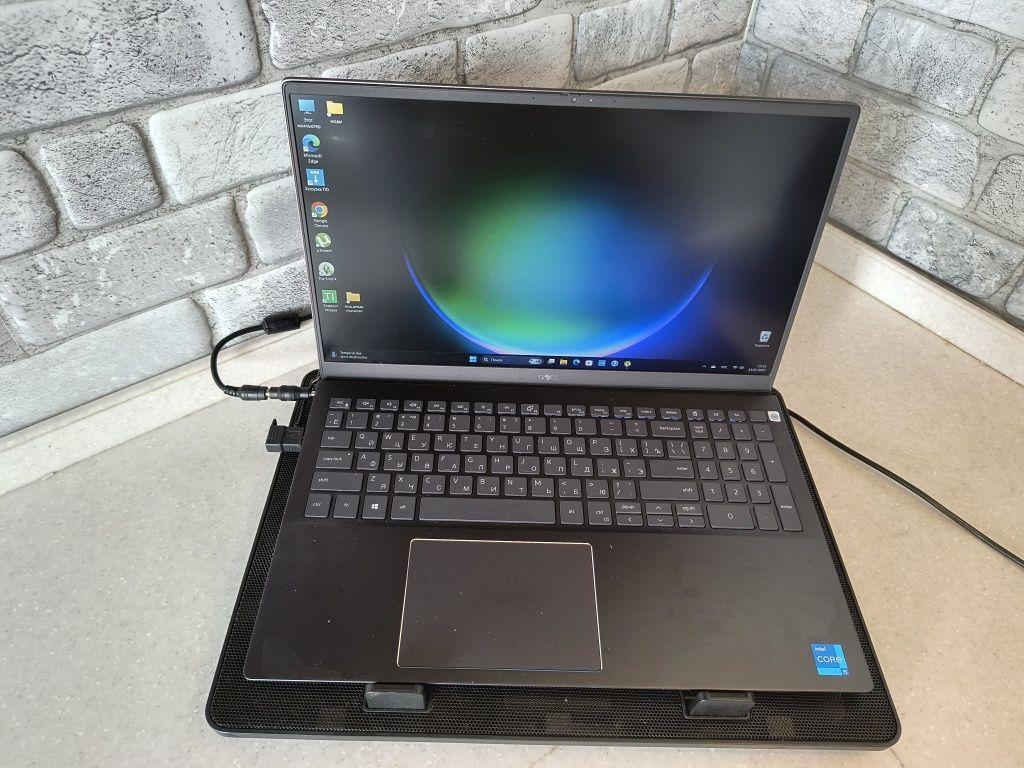 Ноутбук: Dell Vostro