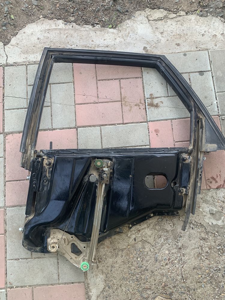 Запчасти на ауди 80 Б4