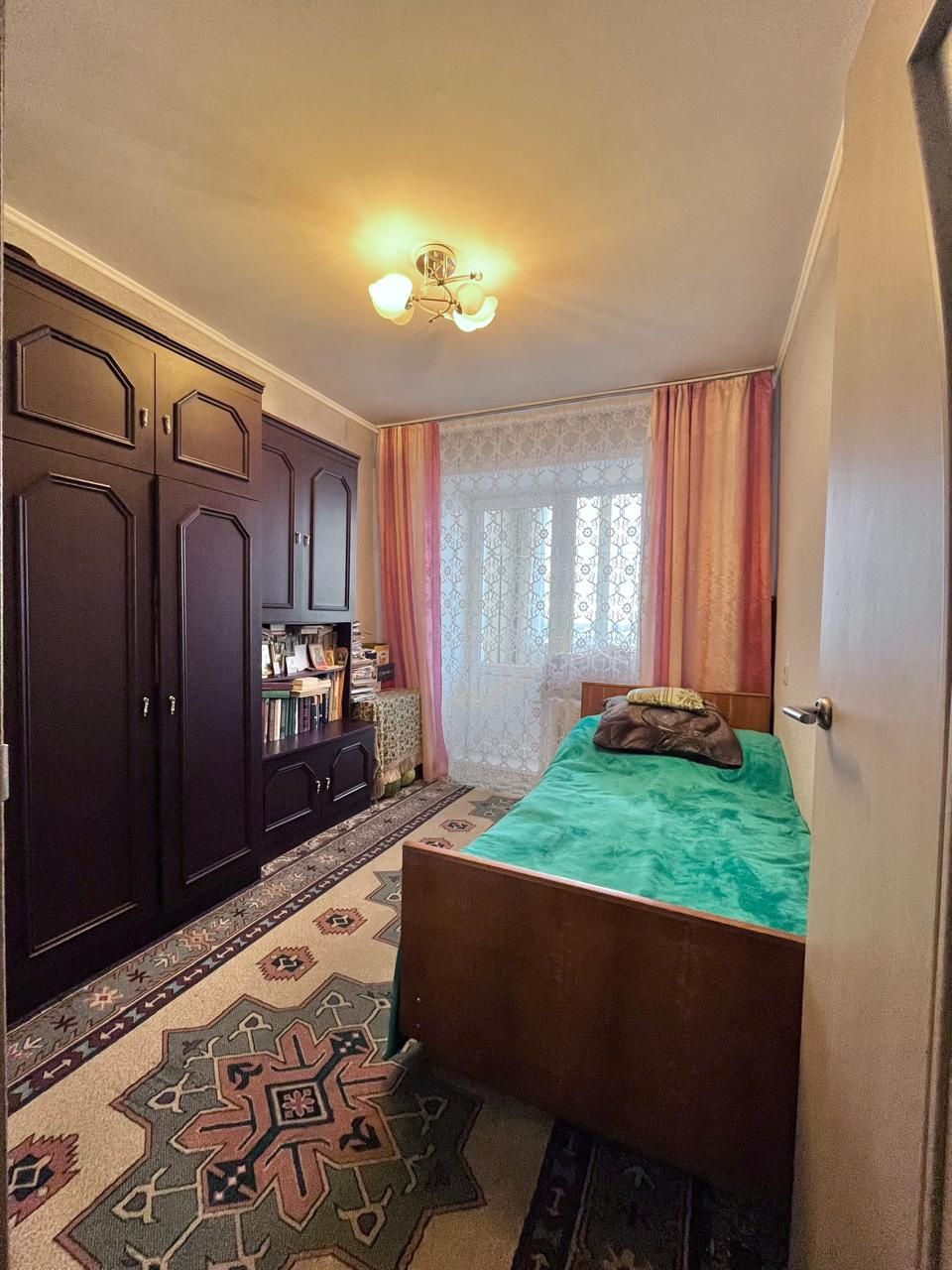 Продам 3-комнатную квартиру улучшенной планировки.Энтузиастов 11.