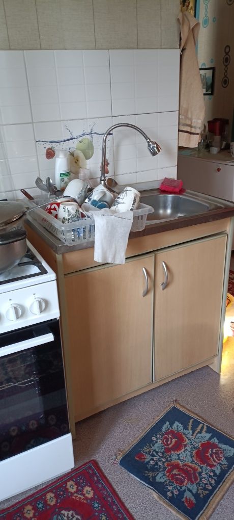 Комната двум женщинам
