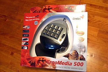 Игровая клавиатура Genius ErgoMedia 500