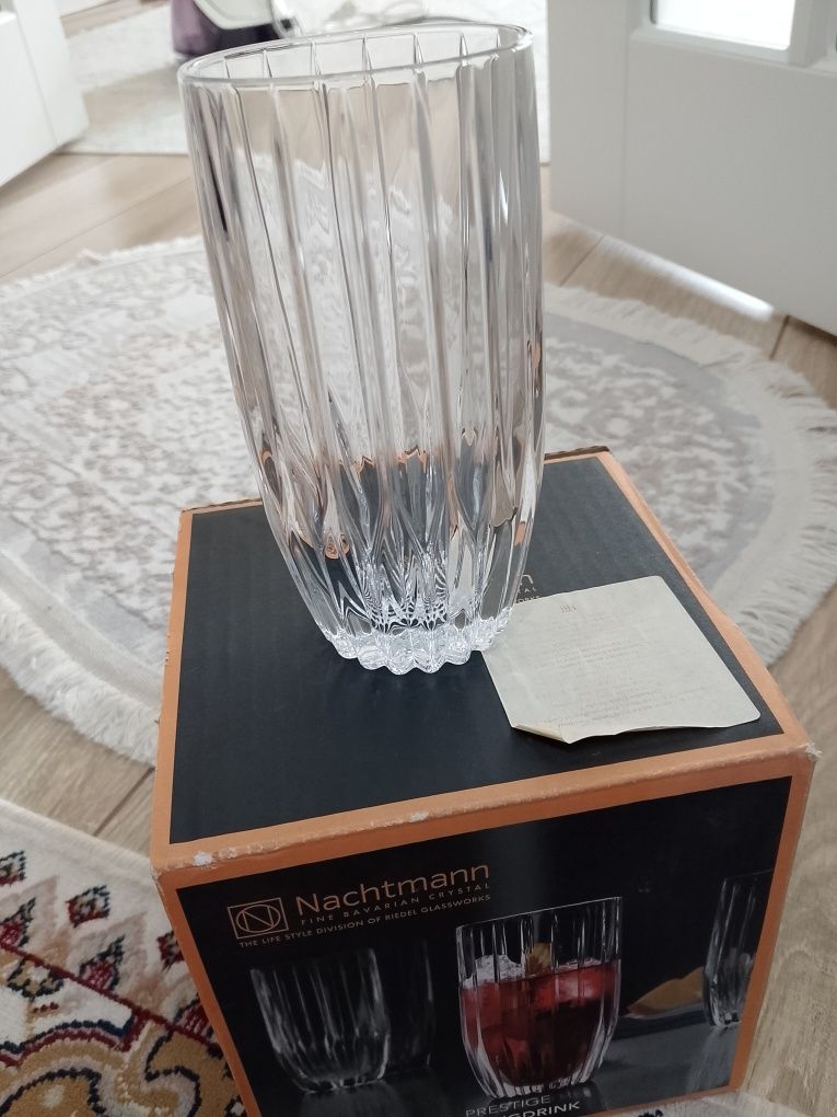 Стаканы стеклянные,продаю,в количестве 20 шт,отдам за 5000