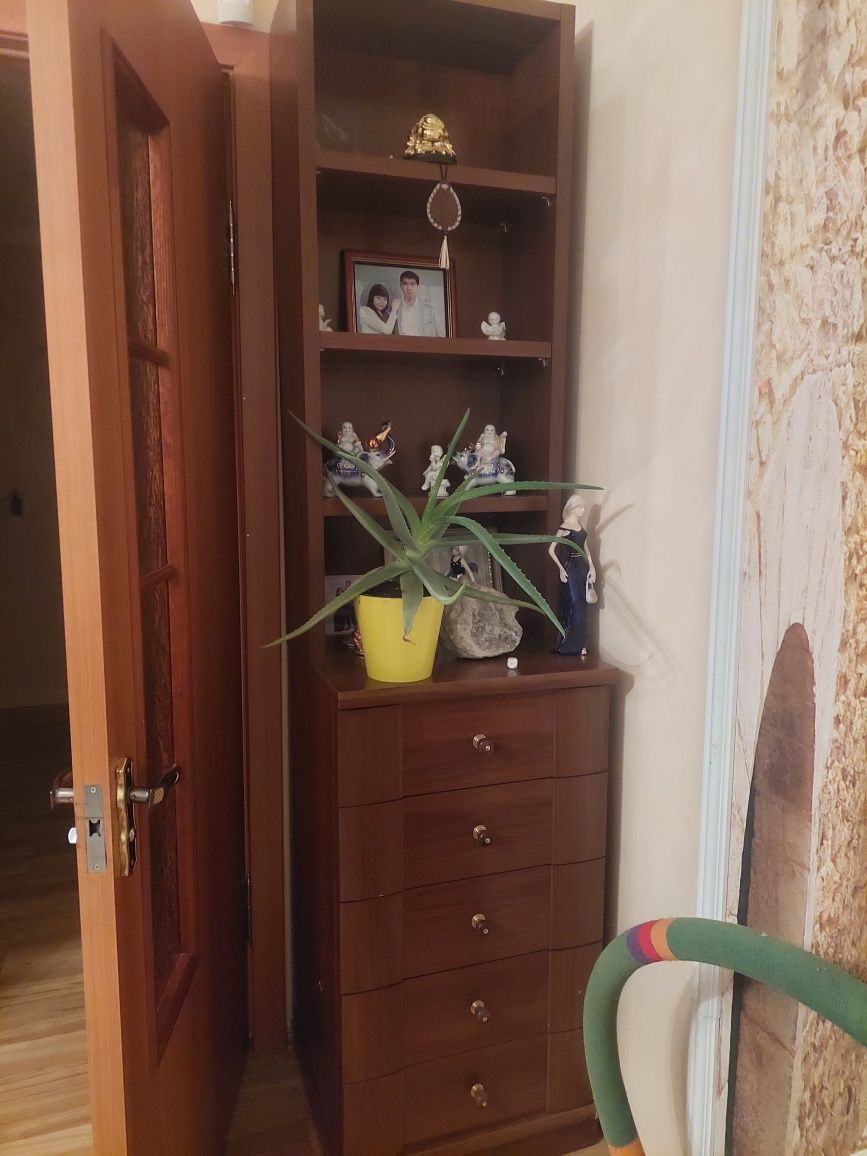 Продам гарнитур для зала