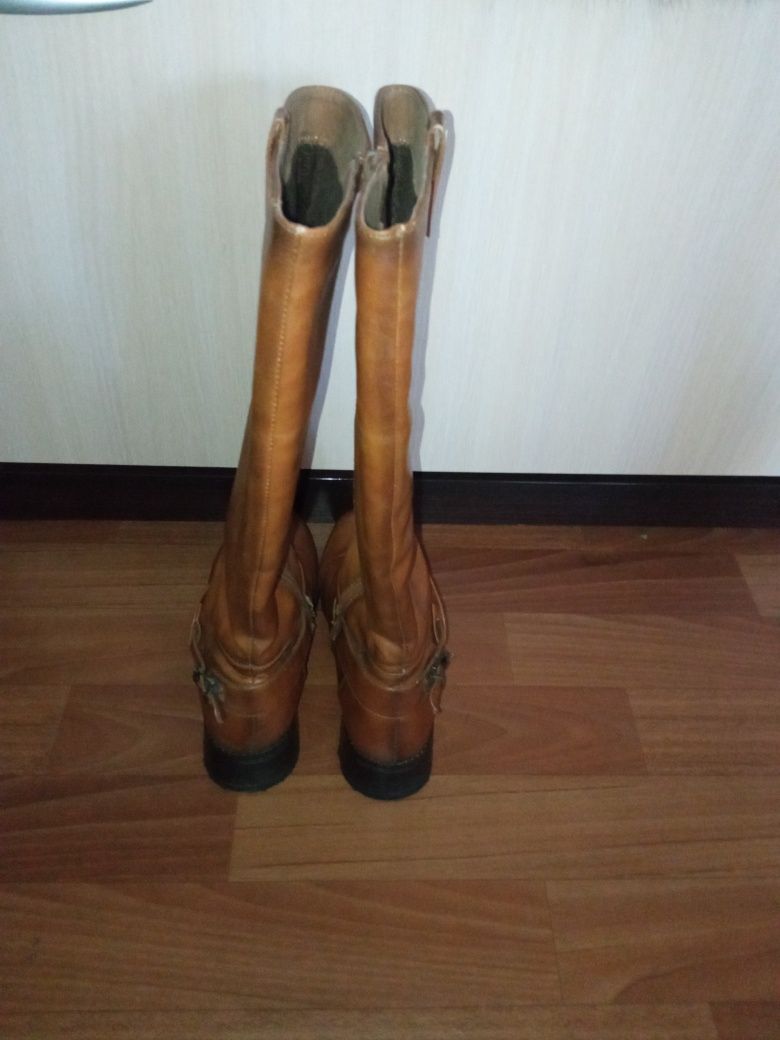 Продам демисезонные сапожки