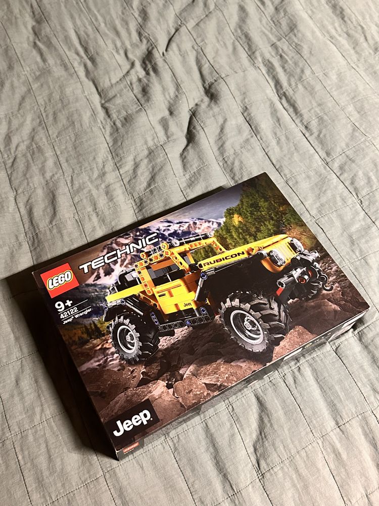 Lego TECHNIC jeep