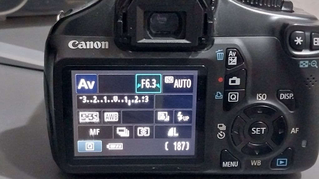 Фотоаппарат canon 1100d СРОЧНООО Последний день объявления
