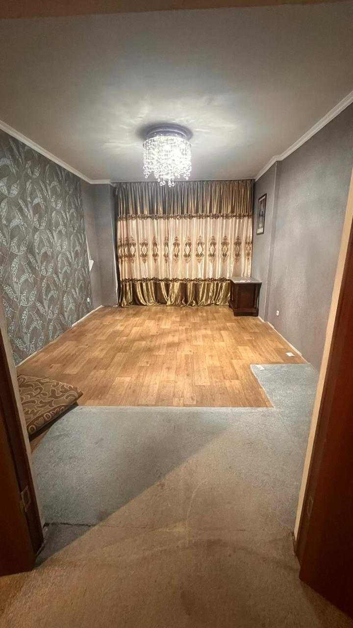 Продается квартира 3-комнатная, 90 м², пр. Шахтеров, 60