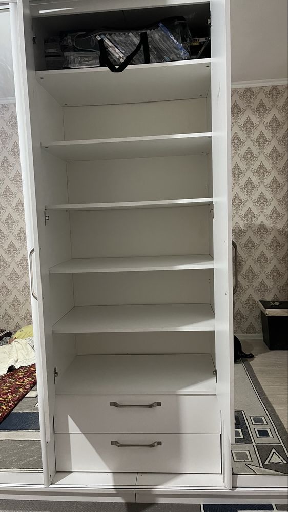 Продам шкаф для спальни