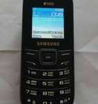 Телефон Samsung GT-E1202 с зарядкой. Dual SIM.