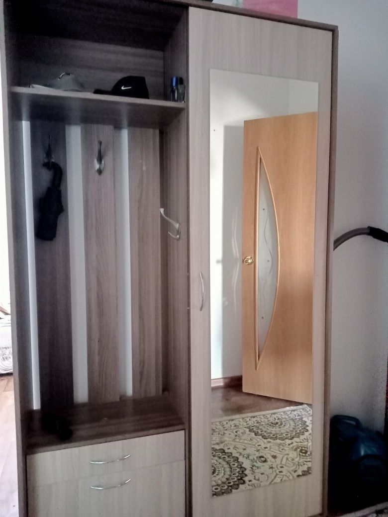 Шкаф прихожий сатылады