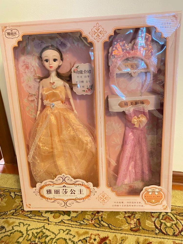 Игрушки новые в коробке