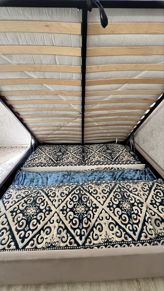 Продам кровать 180*200