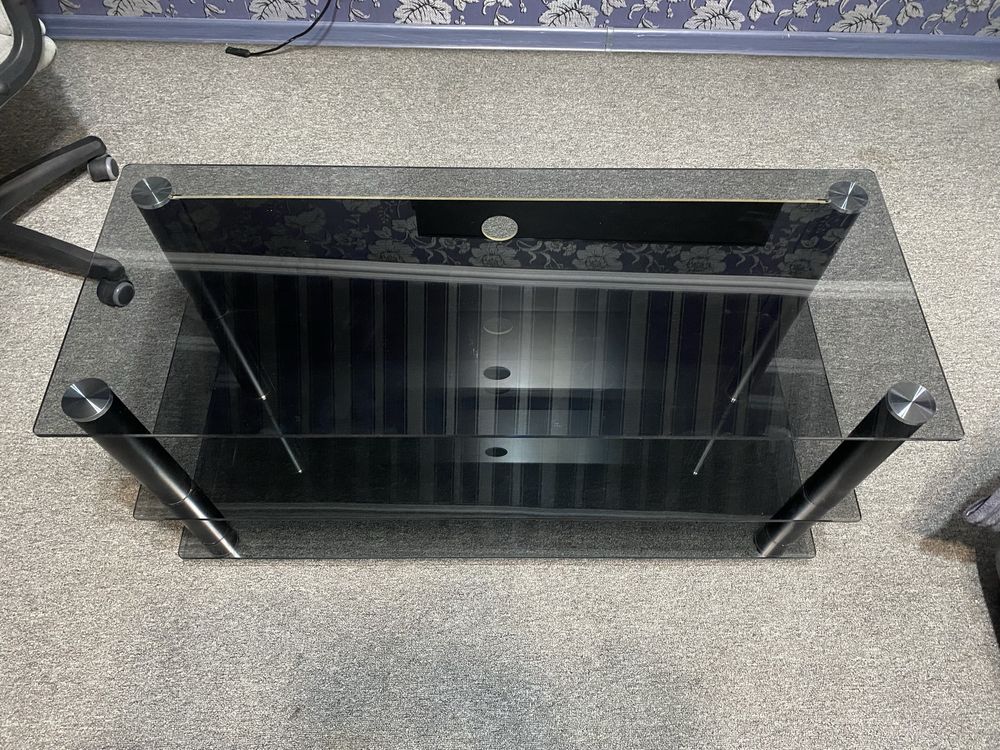 Продам TV полочку