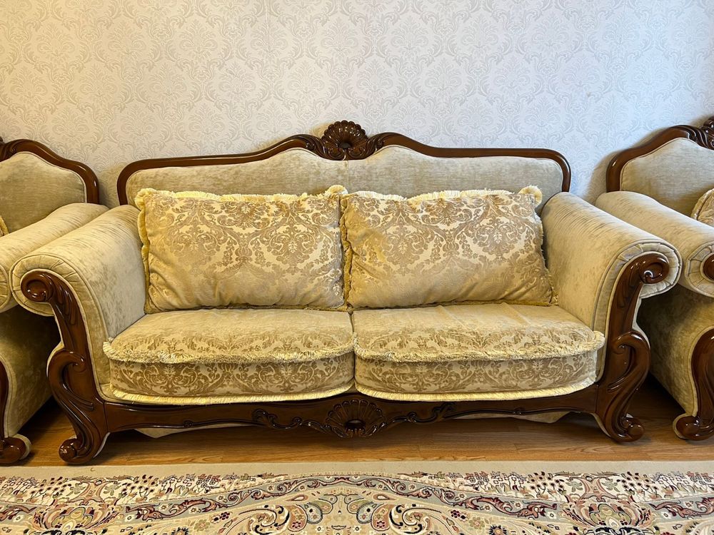 Мягкая мебель для гостиной