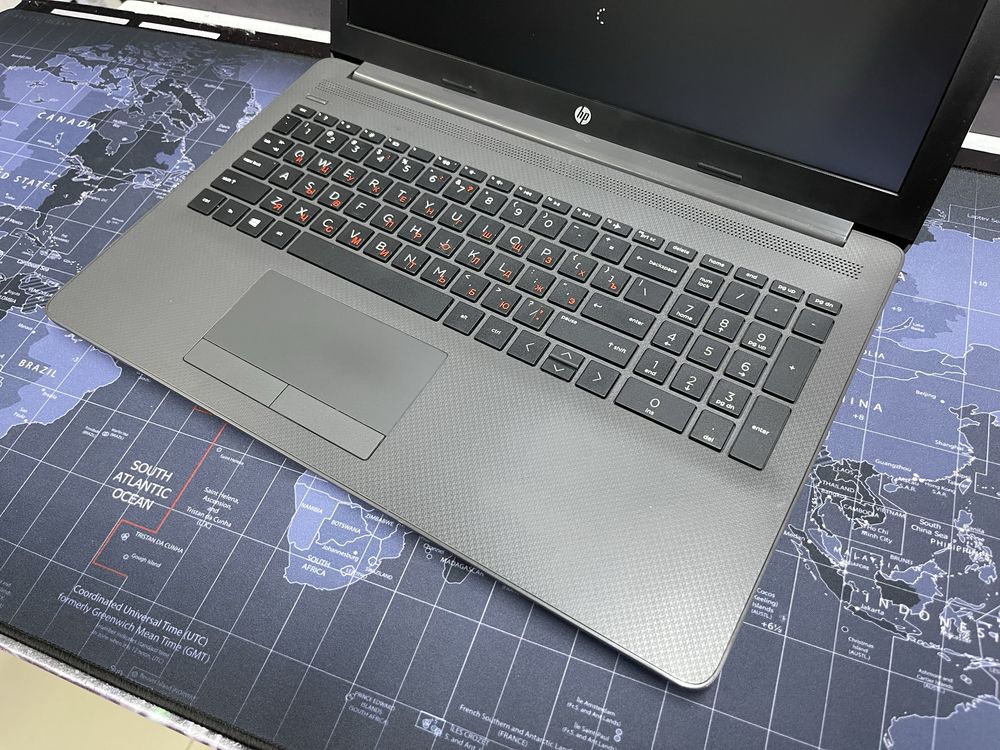 Ноутбук Hp Laptop 15 AMD Ryzen 5-3500U/RAM 4Gb/SSD 256Gb/Radeon graph