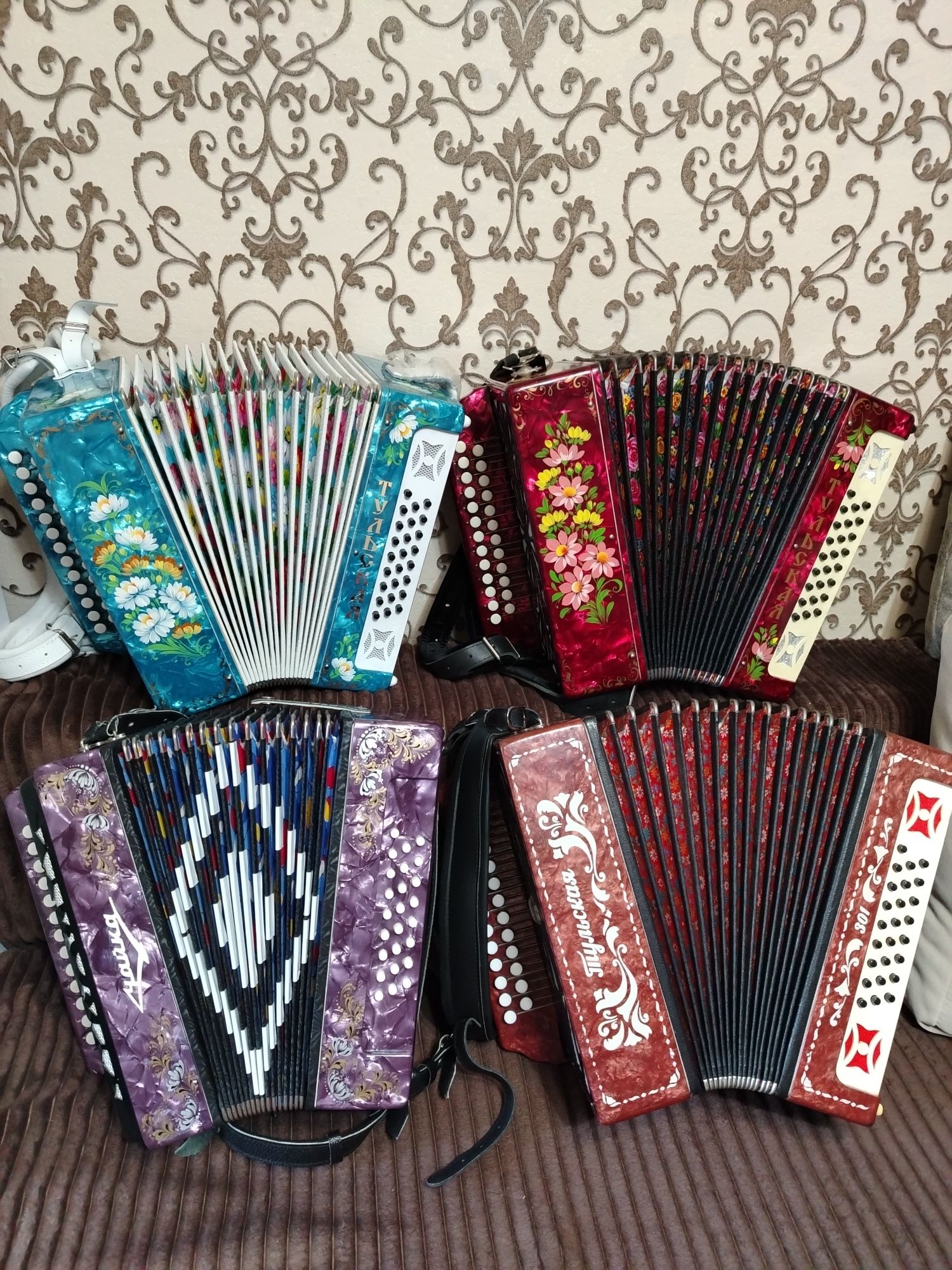 Продам гармонь, баян, аккордеон