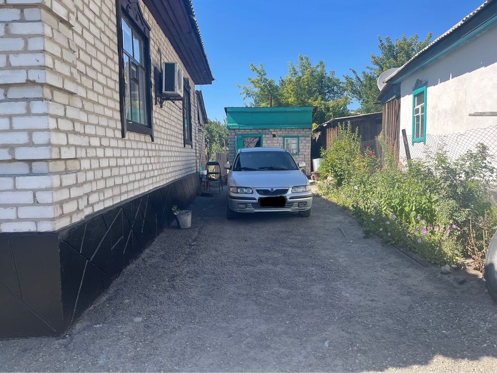 Продам частный дом, 110 кв.м, 4 комнаты, кухня, кладовка. Уштобе.