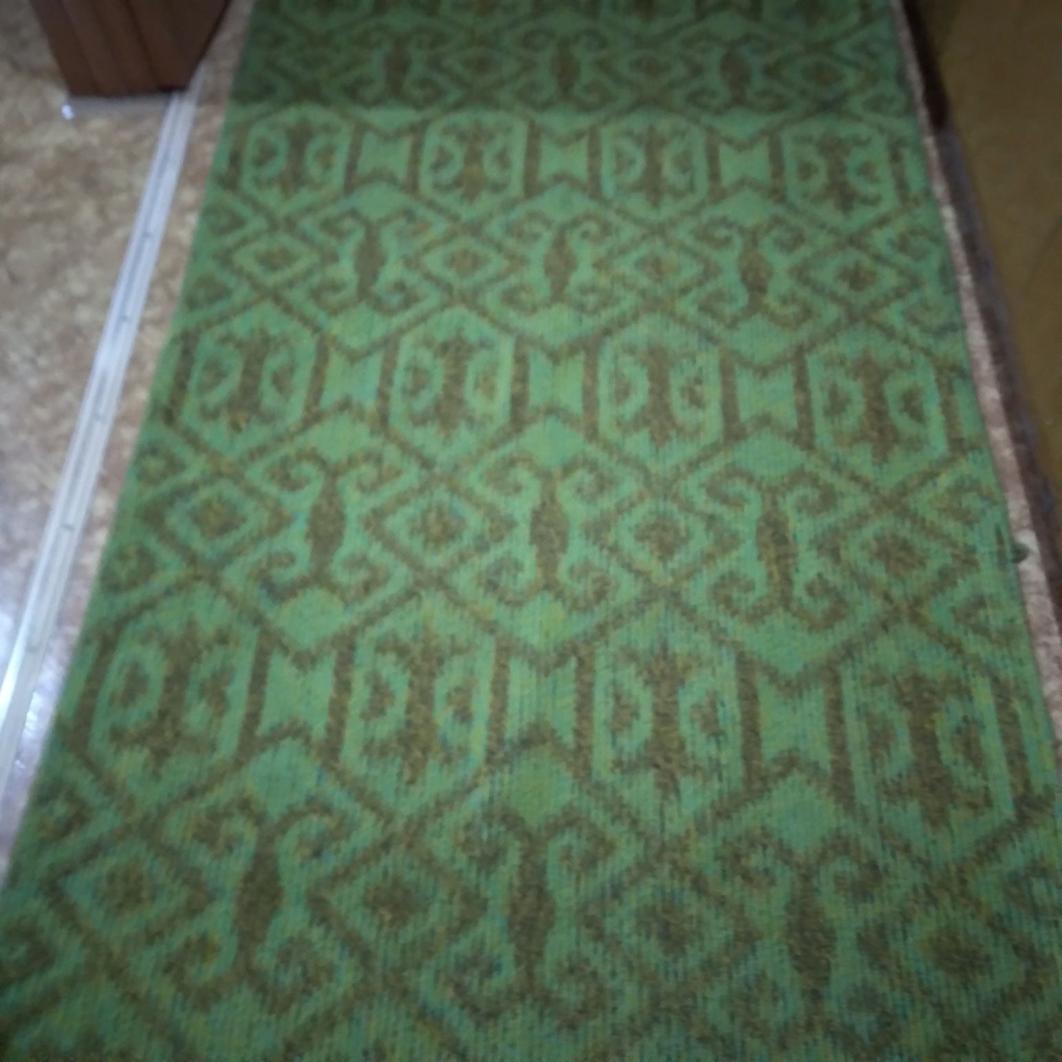 Дорожки ковровые продам