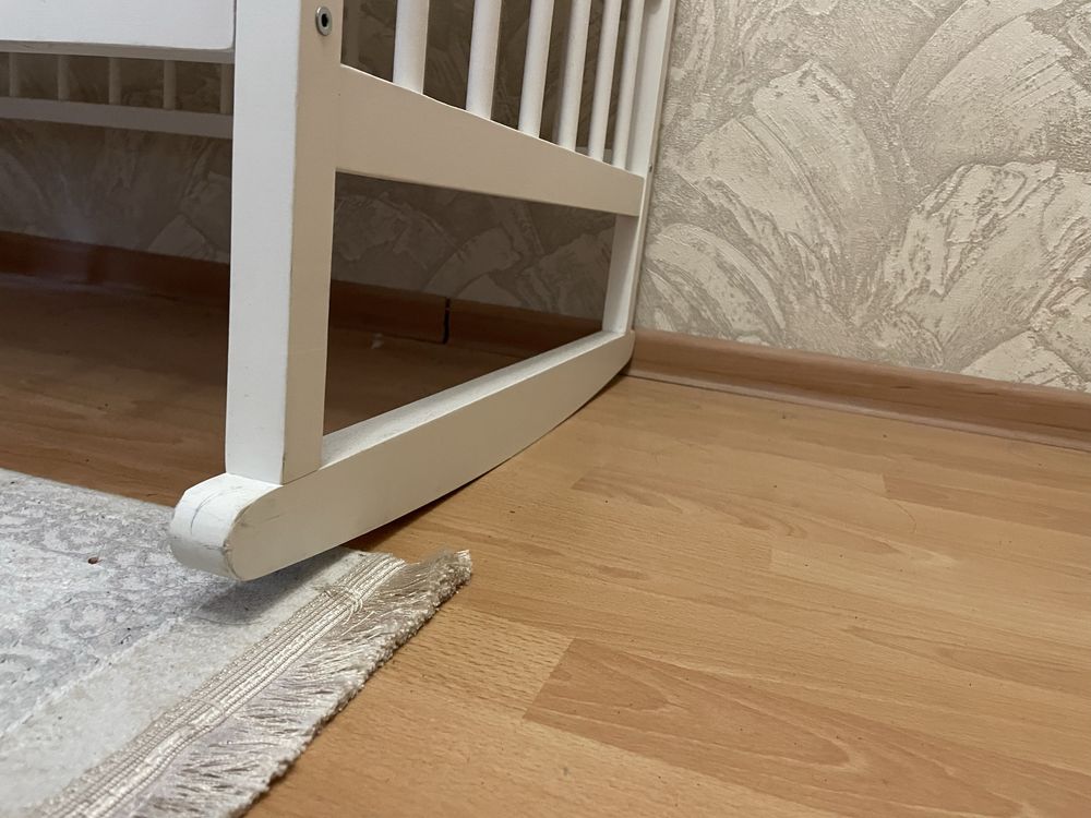 Продам детскую кроватку Орбита 4