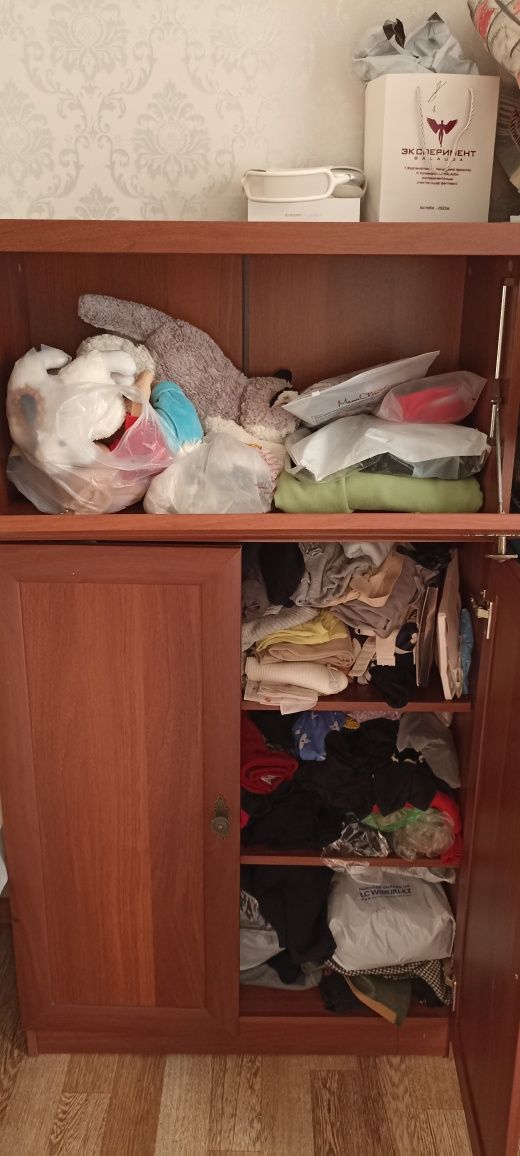 Продам Комод для одежды