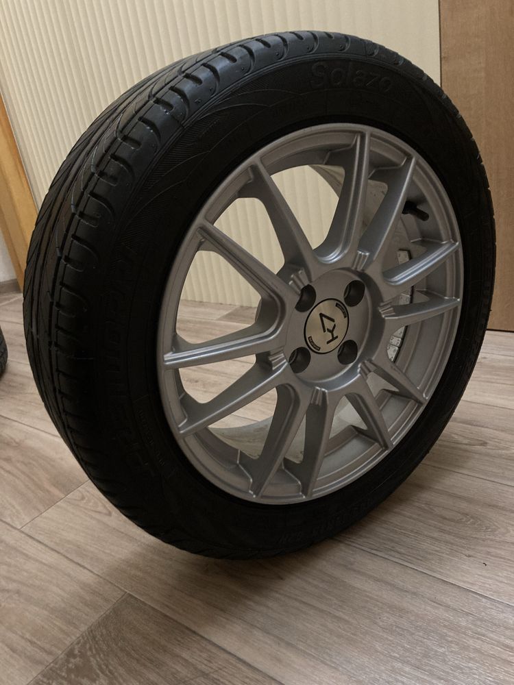 Продам диски на R15 с резиной в сборе