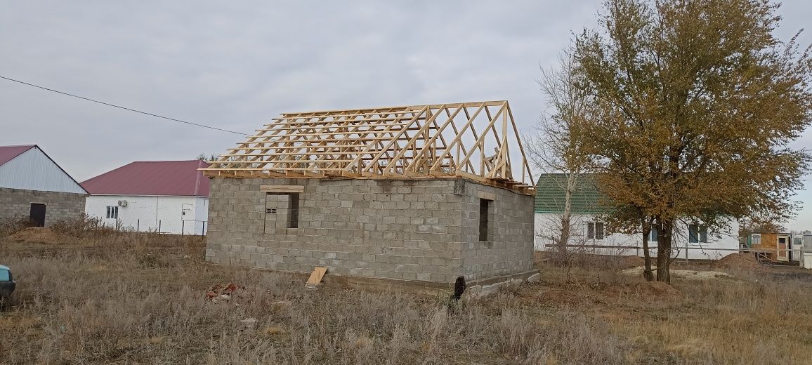 Продам недостроенный дом в поселке өскен.