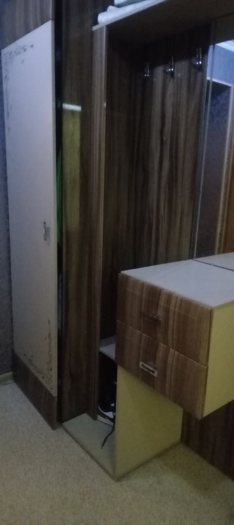 Продам прихожую в хорошем состоянии