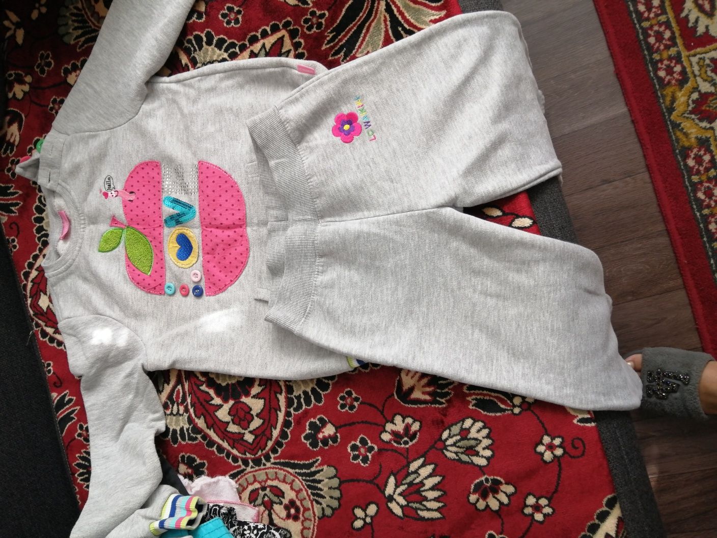 Продам детские вещи