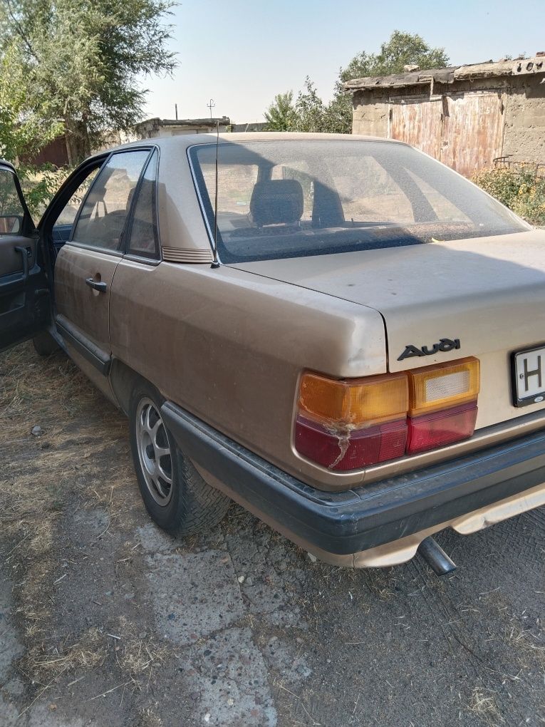 Продается Ауди 100 ,,селёдка,,