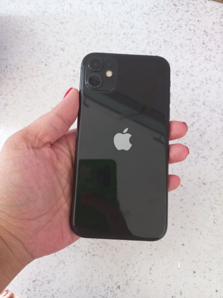 iphone 11 обменяю,128 памяти в отличном состочгии