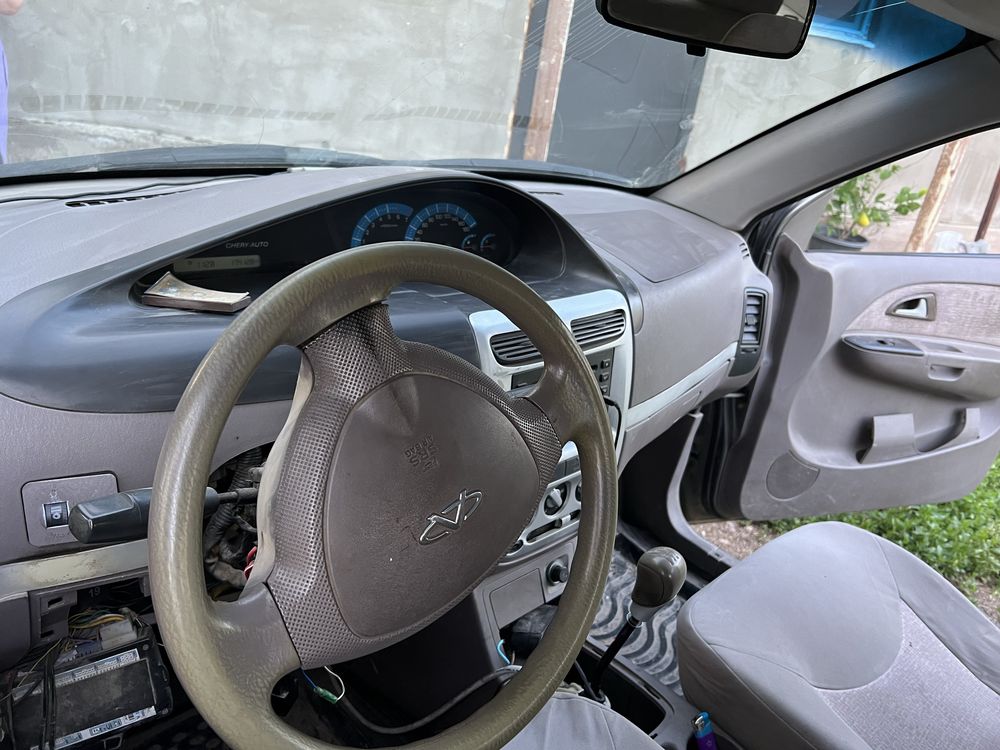 Срочно продам ДВЕ Chery QQ6 (S21)