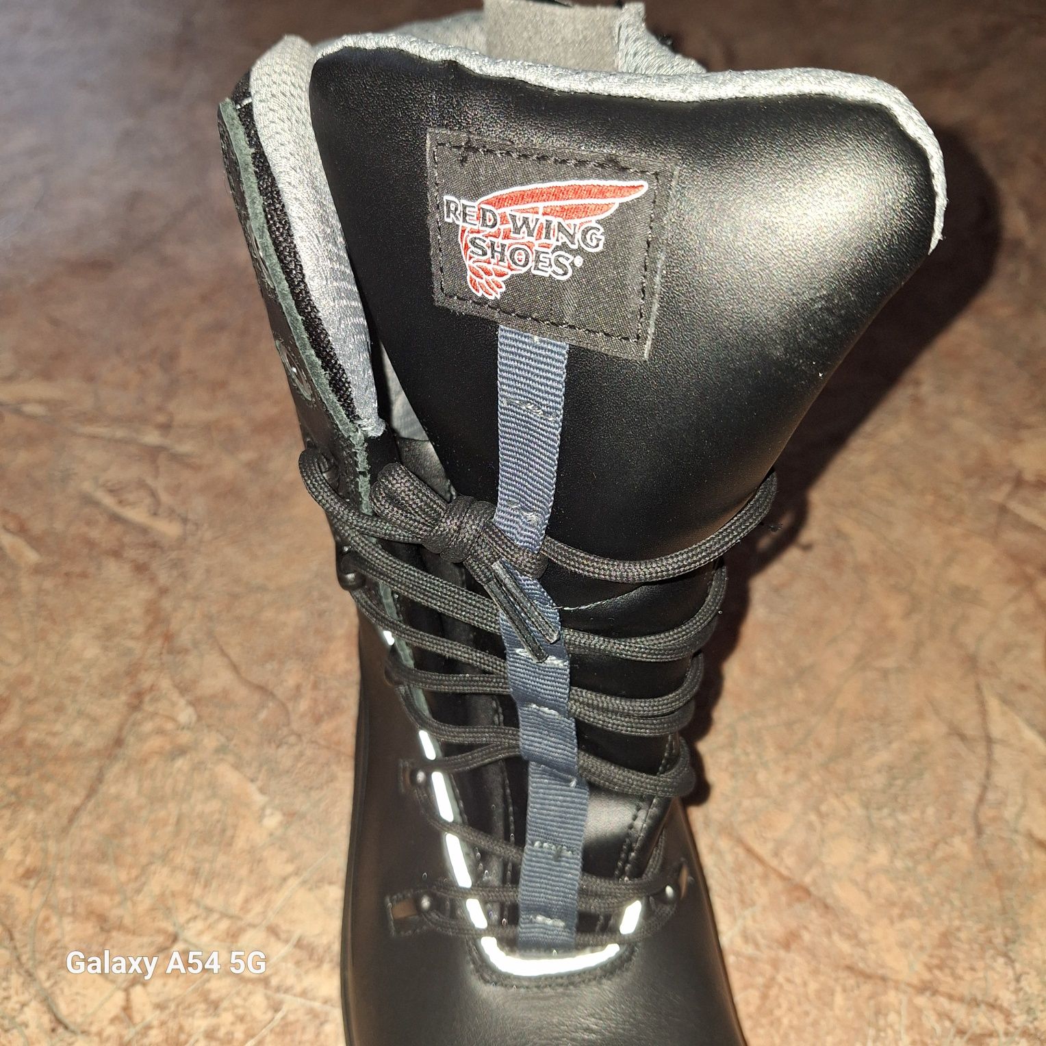 Продам летнюю спецобувь RED WING