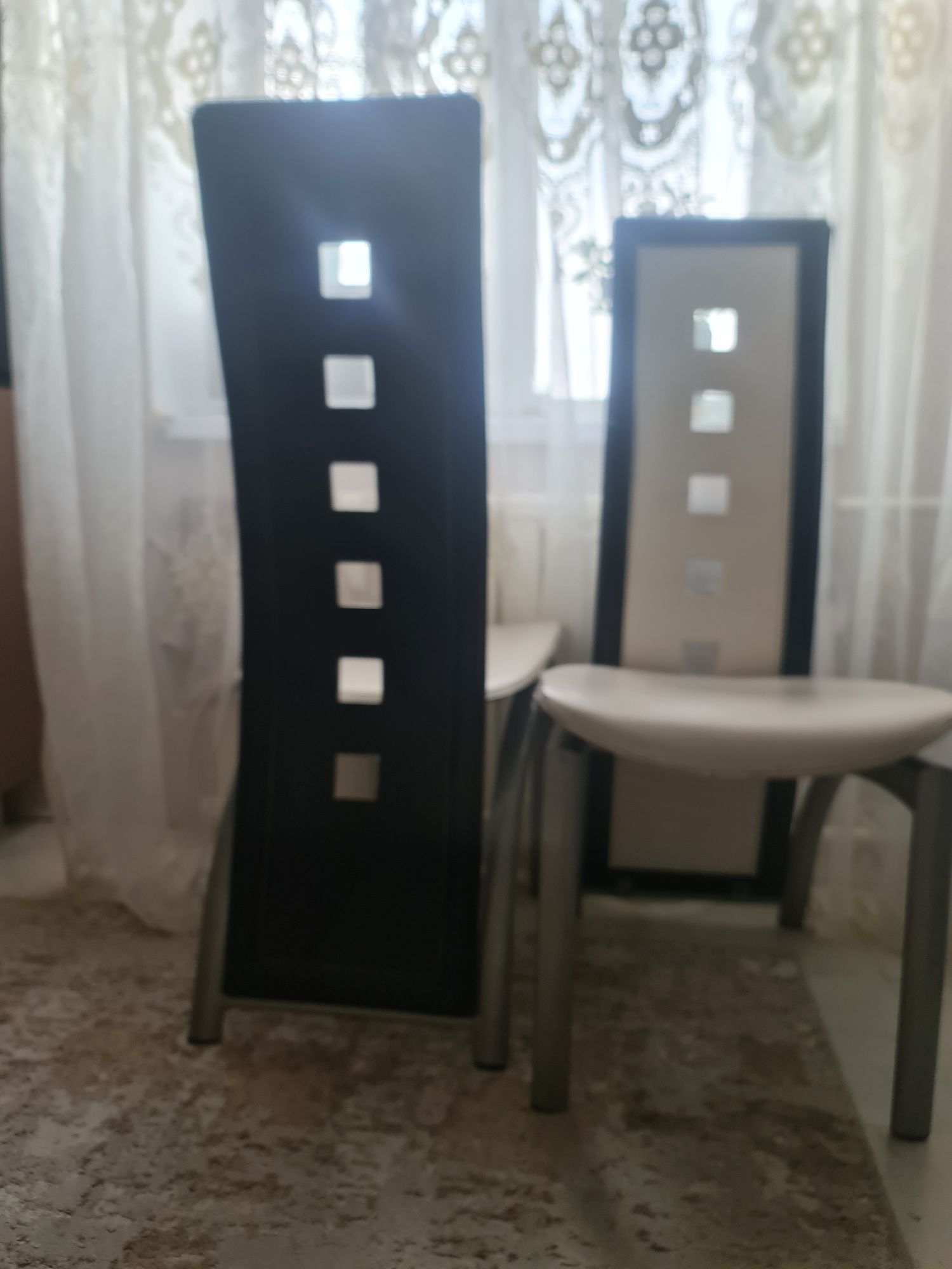Продам стол со стульями