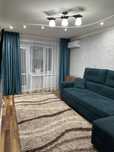 Продам 3-х комнатную квартиру в центре