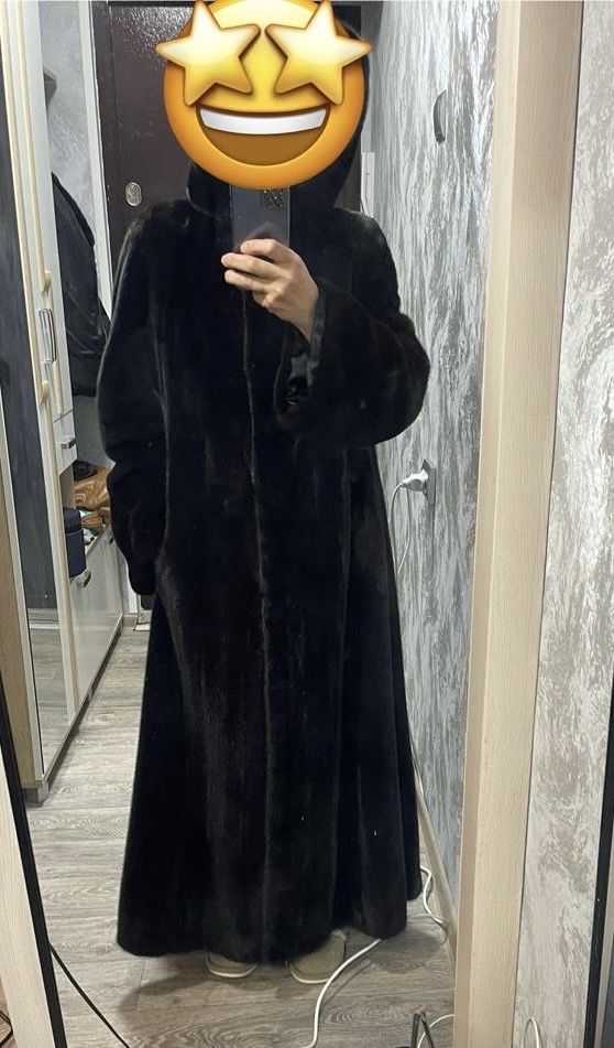 Продам шубу норковую