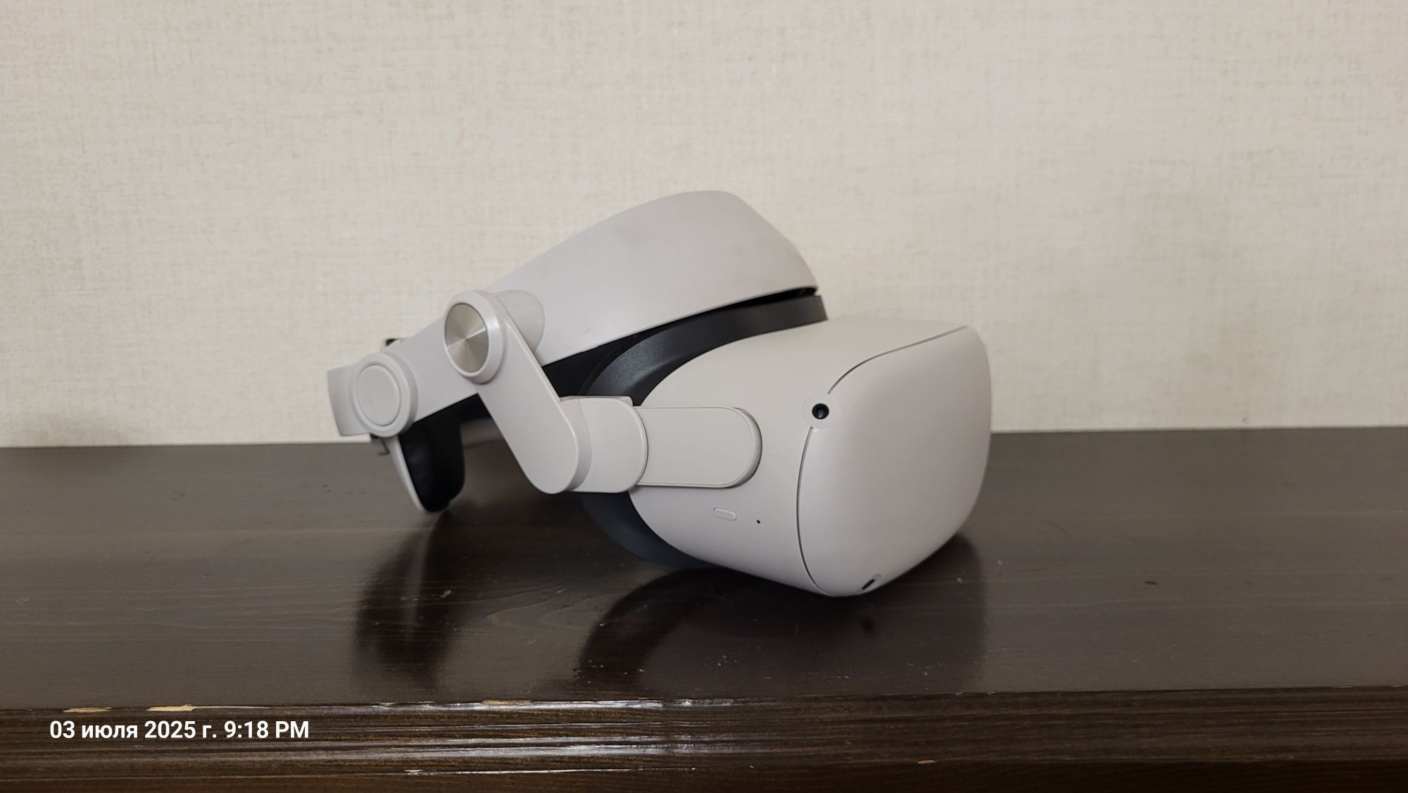 Продам очки виртуальной реальности Meta Oculus Quest 2 128Gb