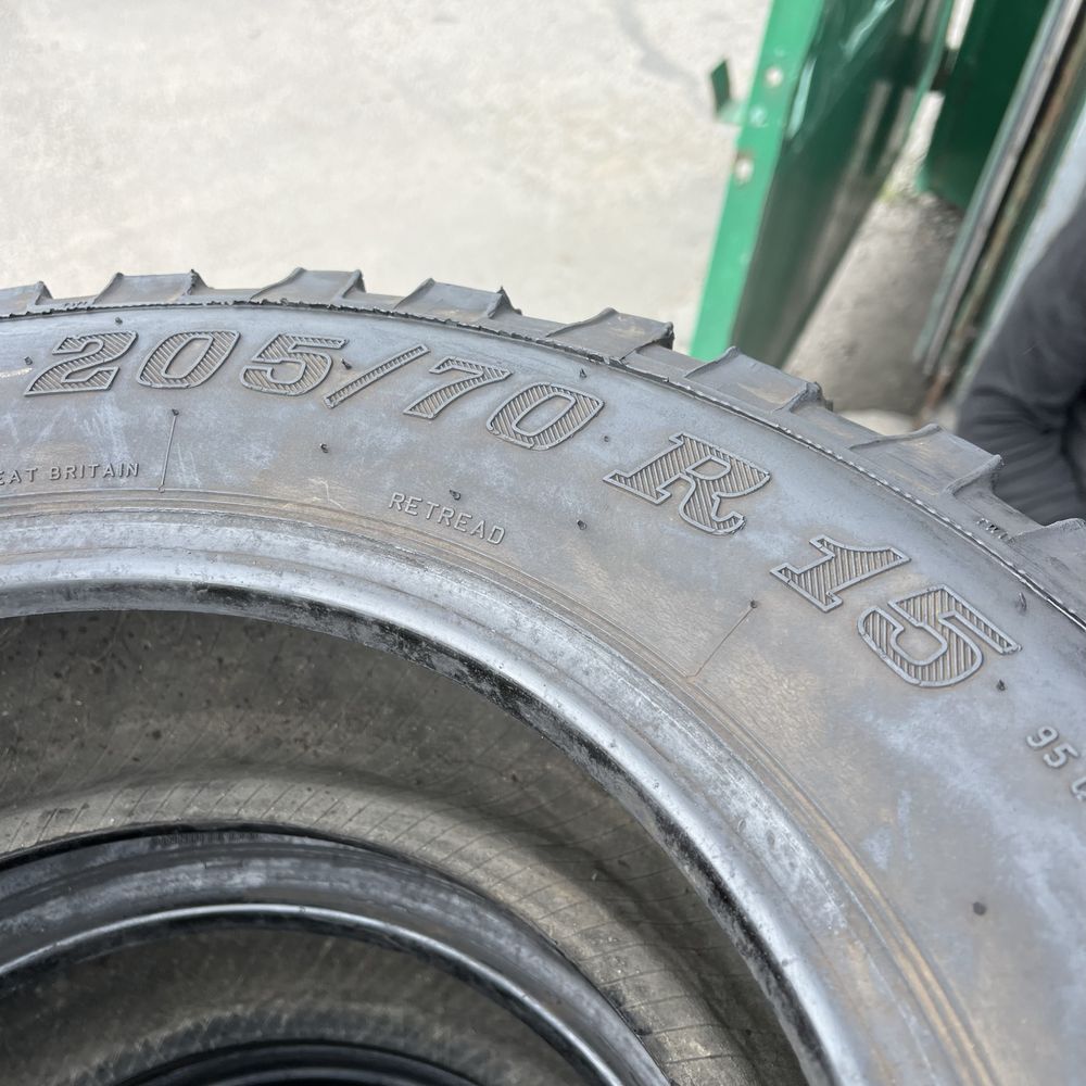 2 шт. 205/70/15 Golway MT. Тараз