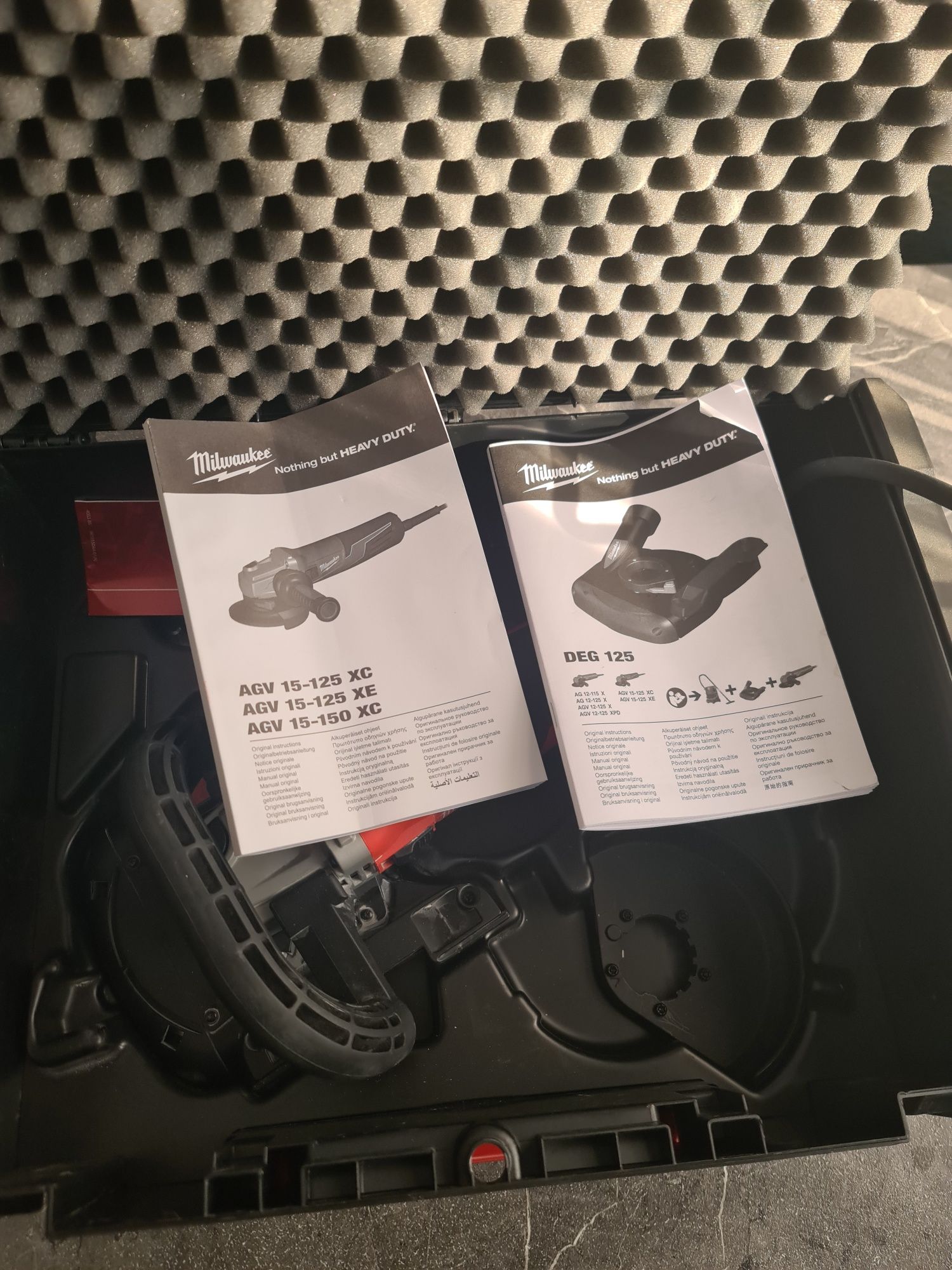 УШМ Milwaukee AGV 15-125 XC/DEG SET Болгарка американский