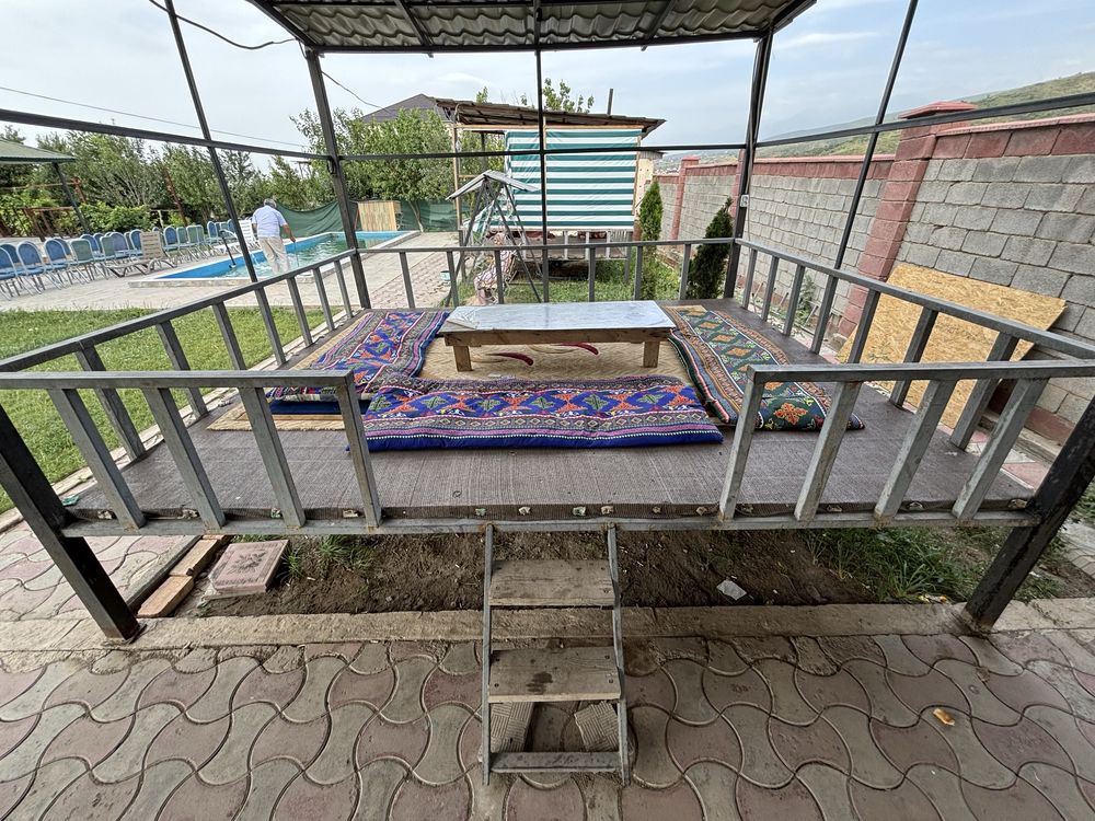 Коттедж с бассейном (баня+караоке+теннис}