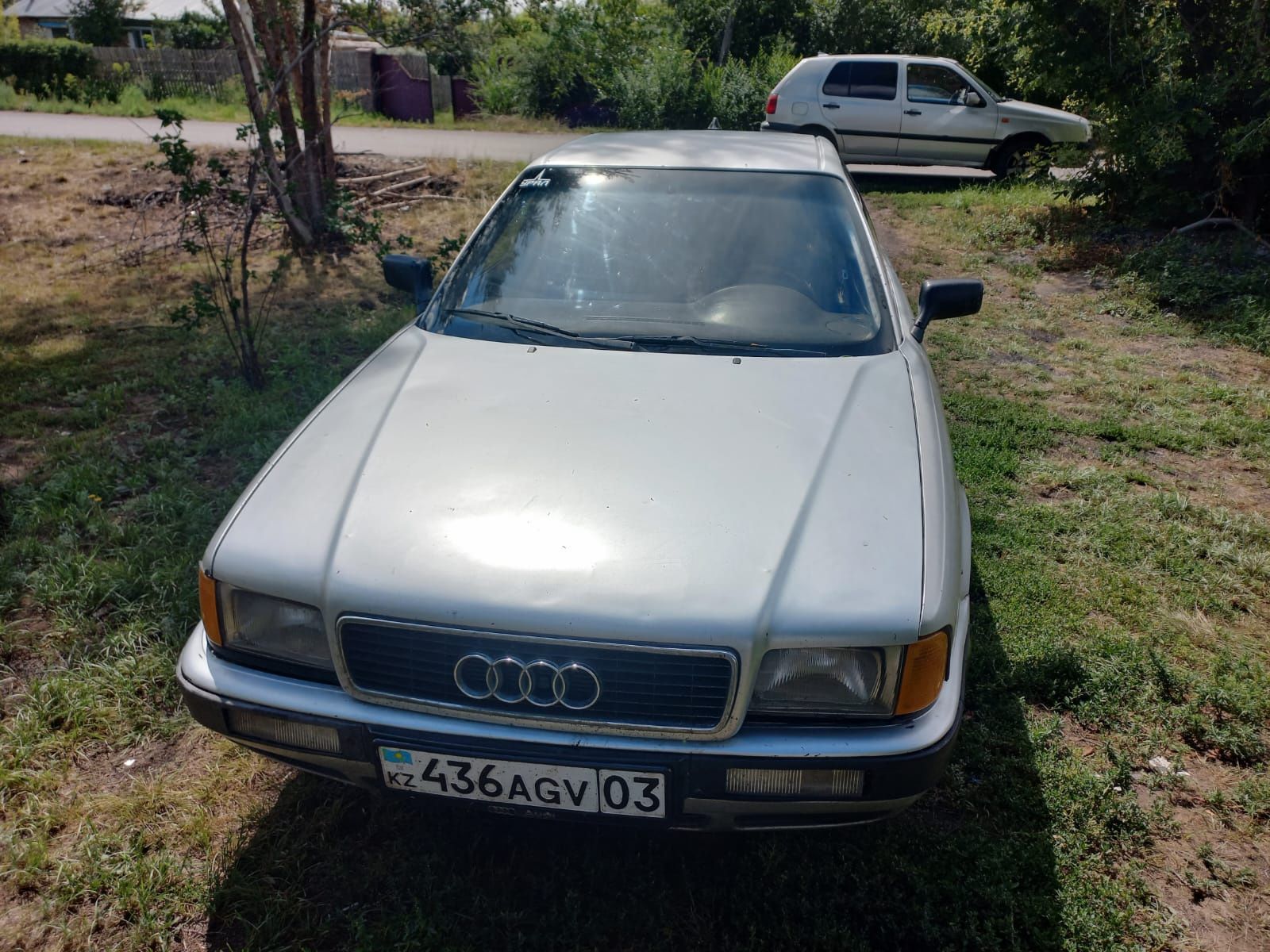 Audi 80 b4 2.0 литра моновпрыск.