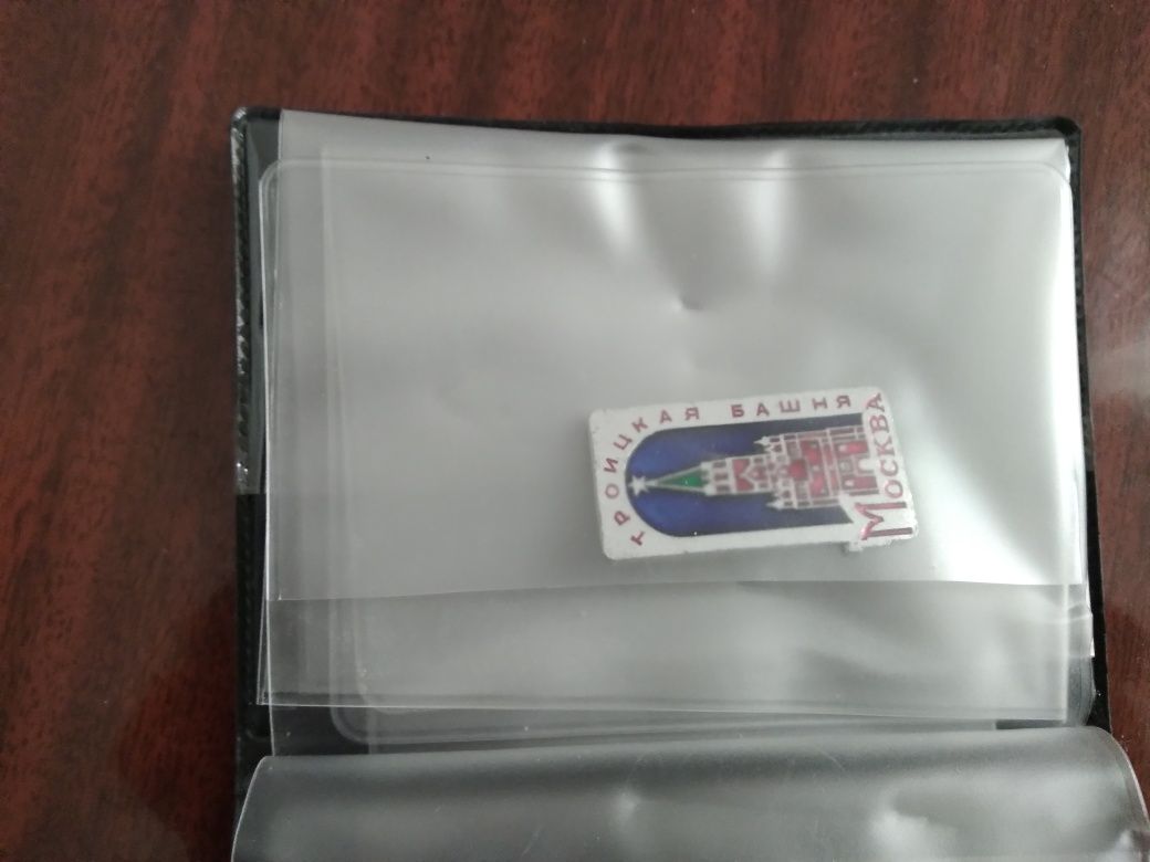 Военные значки Продам