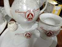Посуды красивые,