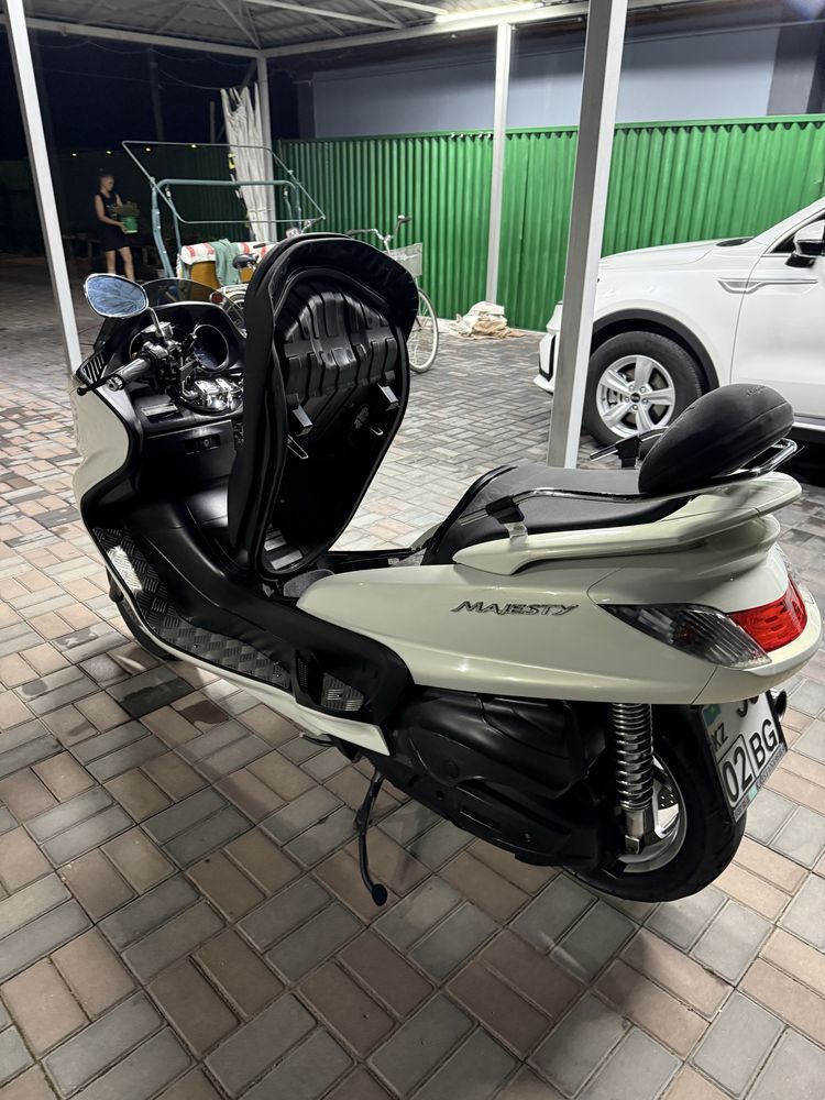Yamaha Grand Majesti 250