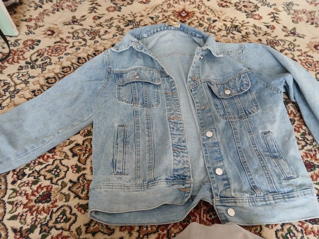 Продам  джинсы  хорошее состояние